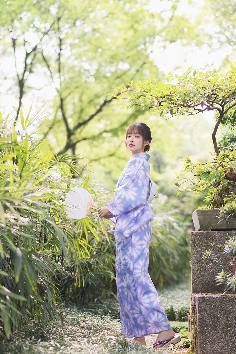 Kimono Japonais Femme Mauve à Fleurs Unique