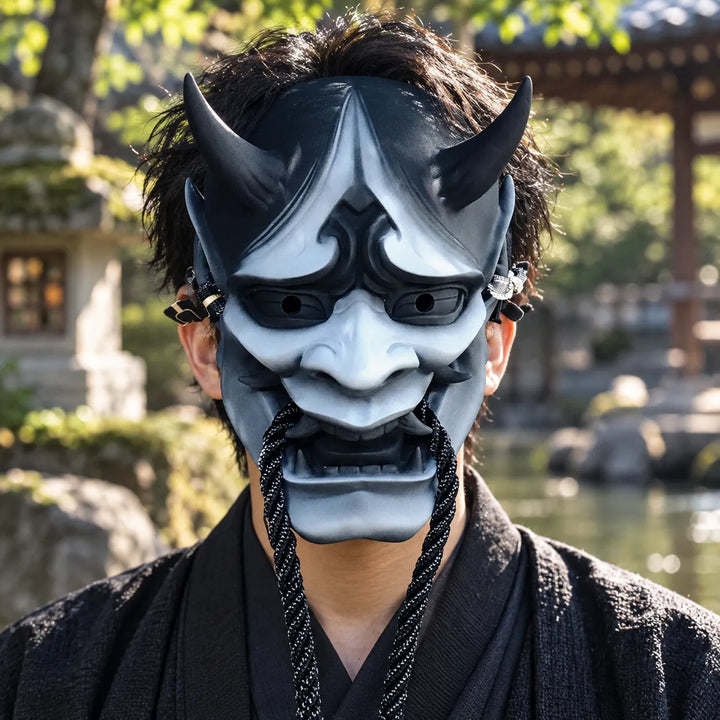 Masque halloween japonais Réaliste