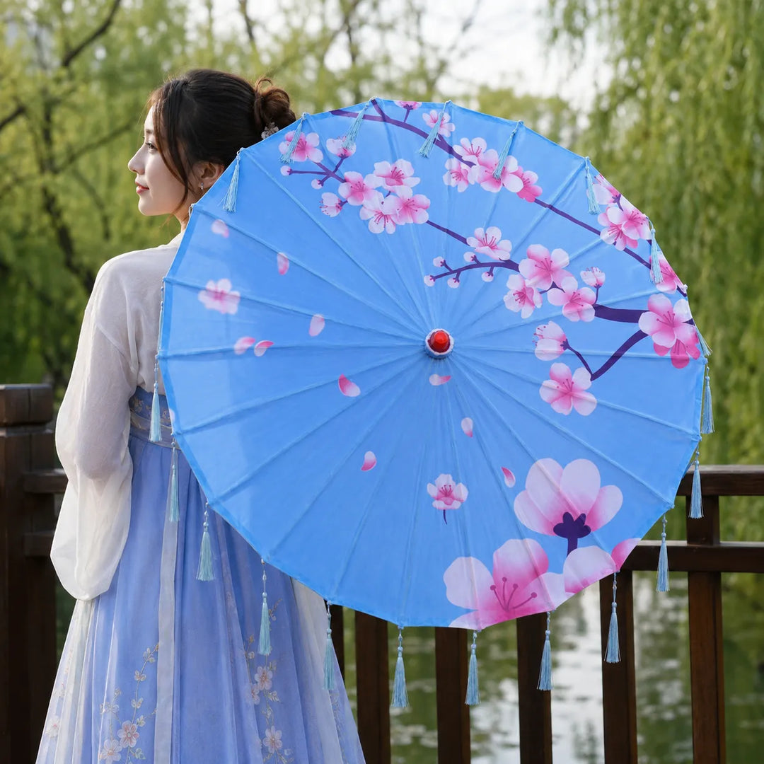 Ombrelle Japonaise Bleue Fleurie à Franges Chic