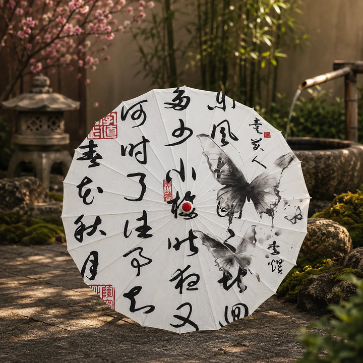 Ombrelle Japonaise Papillons Noir et Blanc Chic