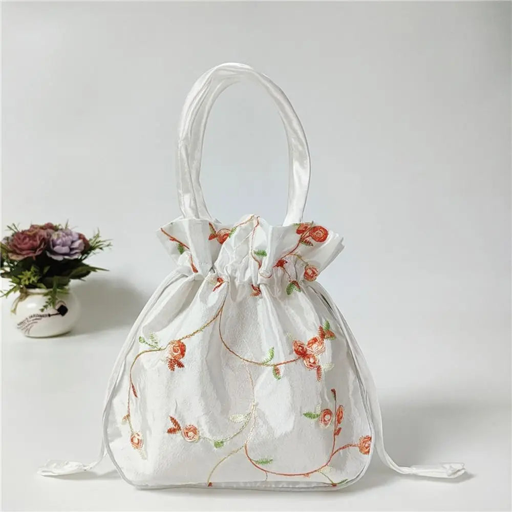 Petit Sac Japonais Brodé Blanc