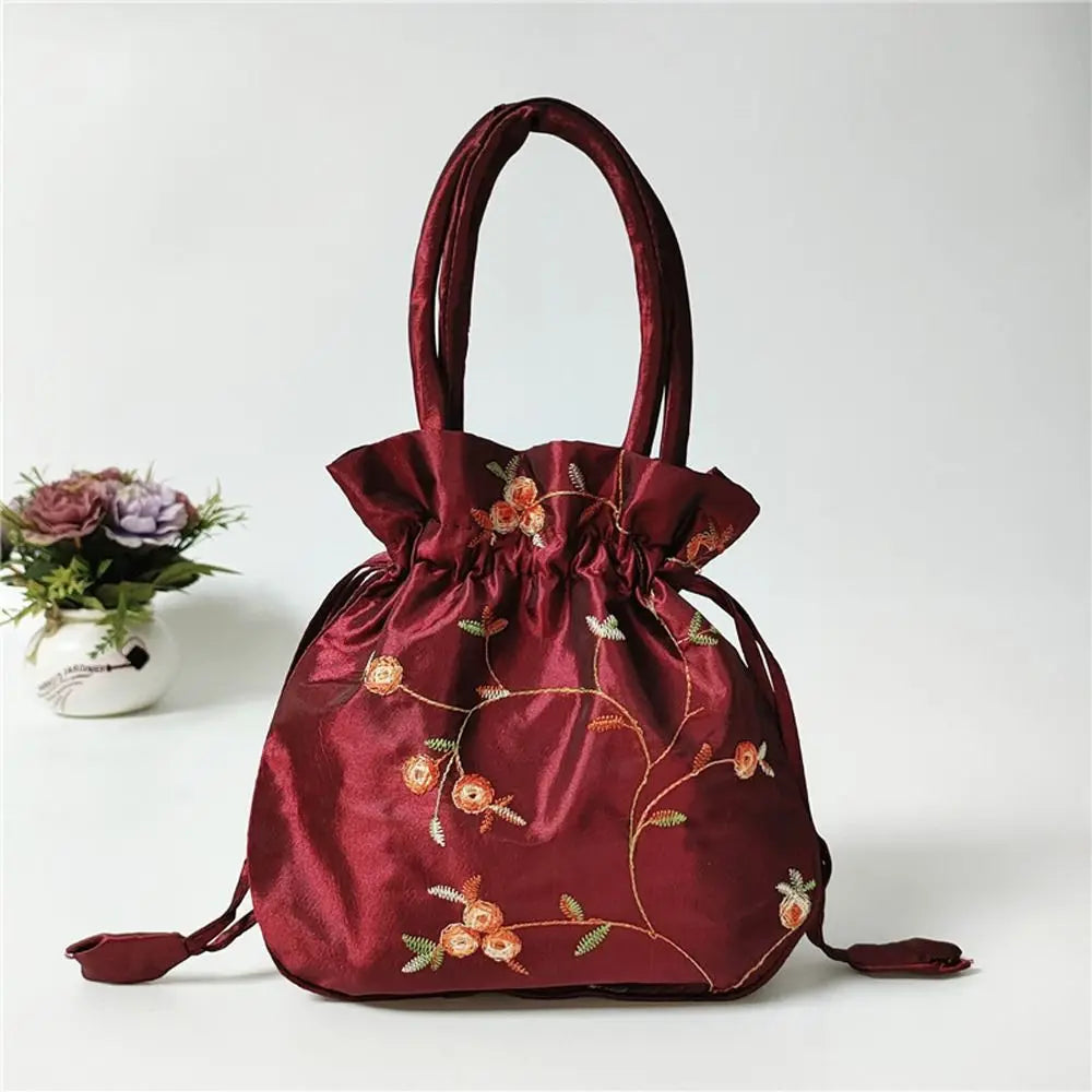 Petit Sac Japonais Brodé Grenat