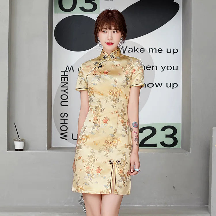 Robe Courte à Motifs Japonais Doré