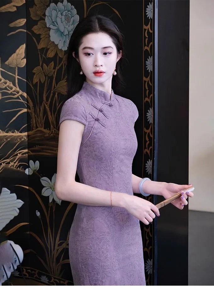 Robe Japonaise Mauve Minimaliste Légère