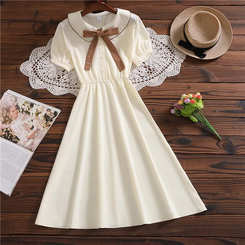 Robe Japonaise Minimaliste à Nœud Blanc