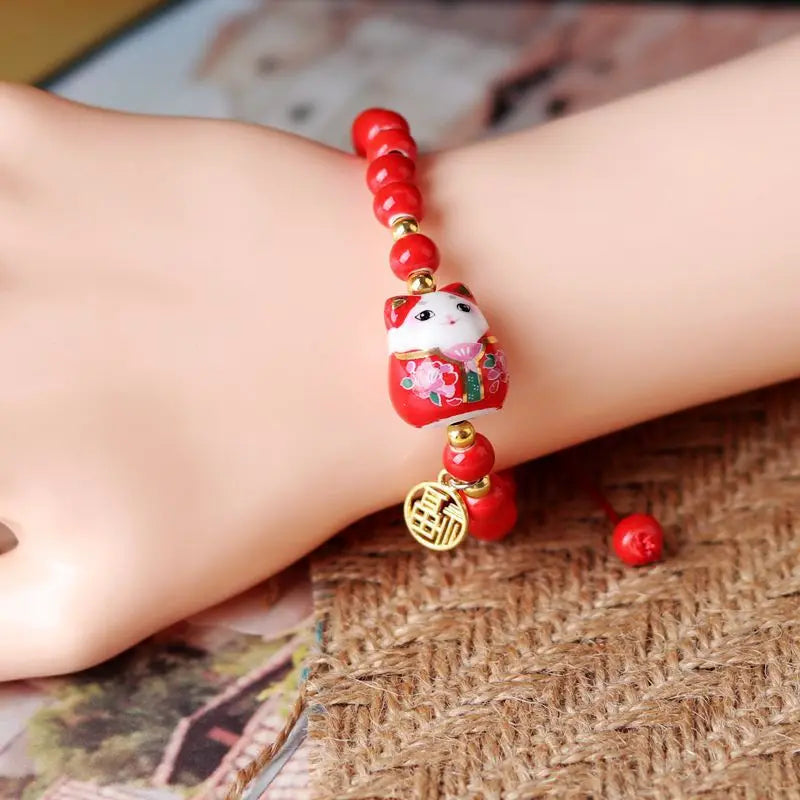 Bracelet Chat Japonais perles rouges