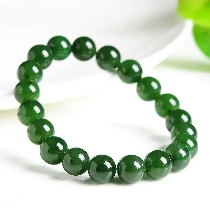 Armband aus japanischen Jadeperlen