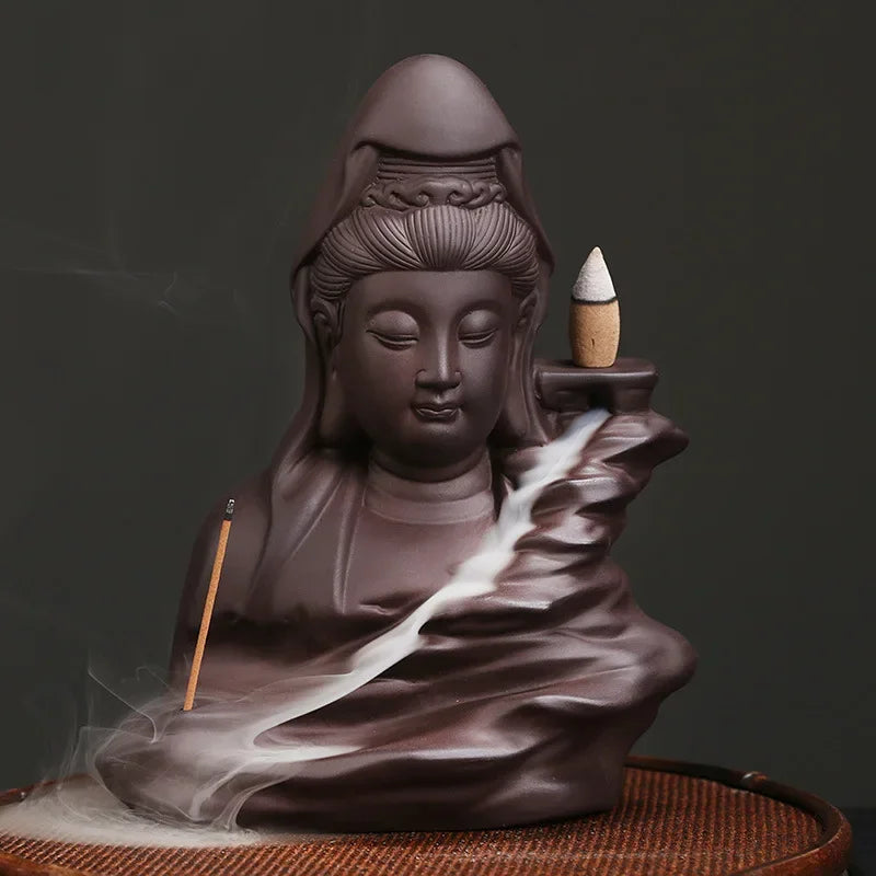 Cascade de bouddha à encens