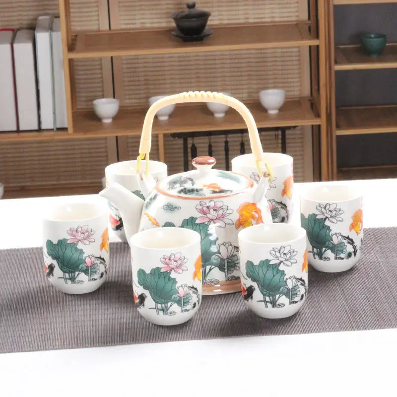 Japanese teapot and cup set