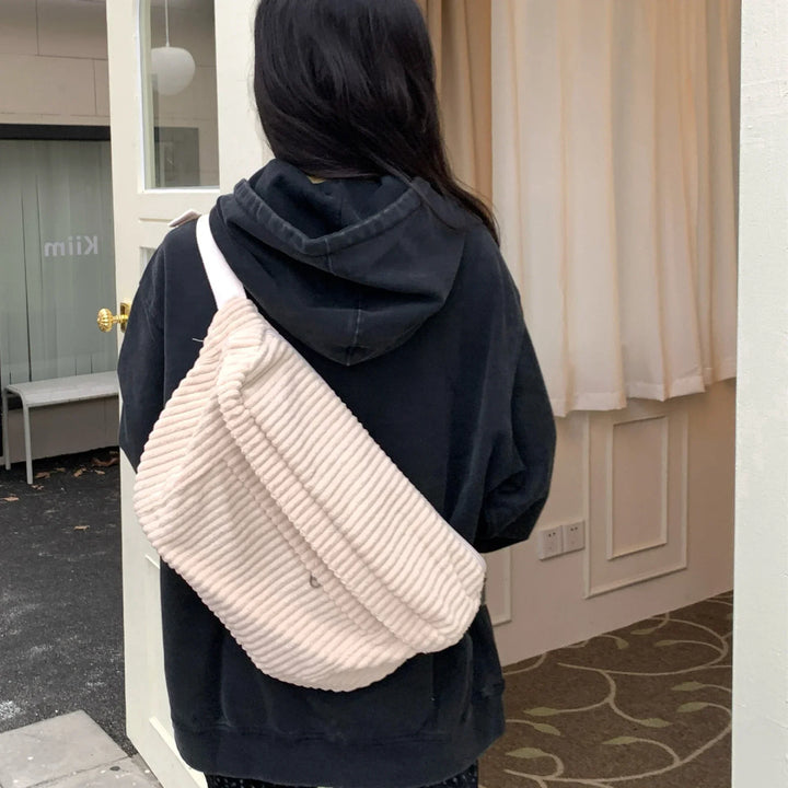 Grand Sac Banane Japonais en Velours Côtelé Blanc