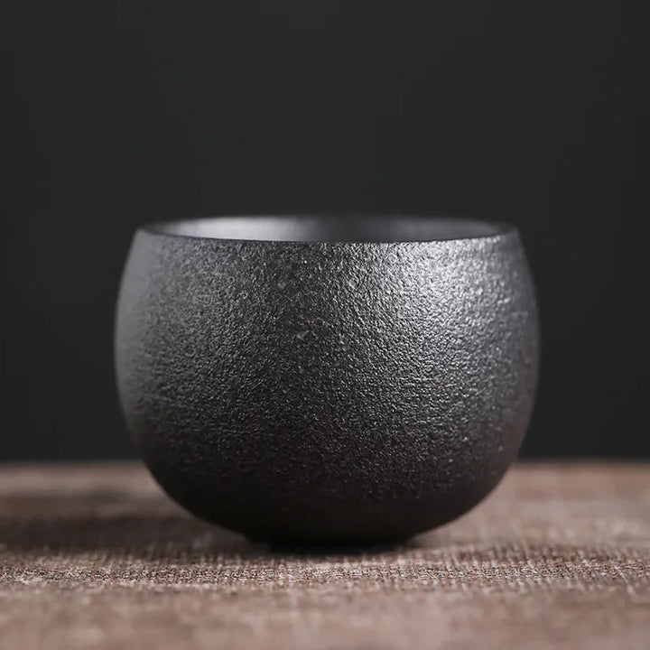 Tasse japonaise artisanale noire 