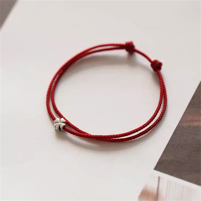 Bracelet Japonais Trèfle à cordon rouge