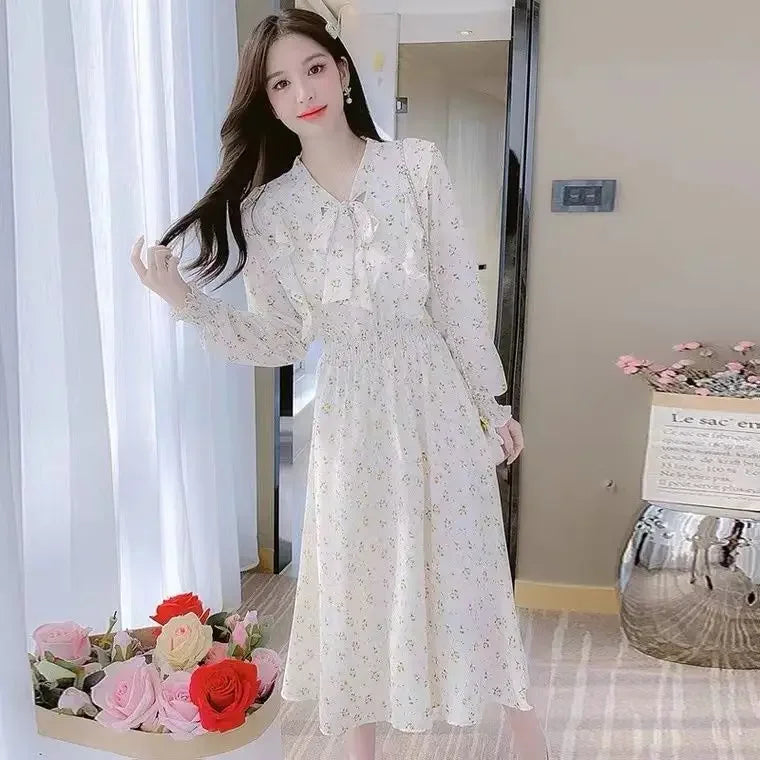 Robe Japonaise Fleurie Rétro