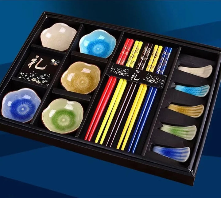 Coffret de vaisselle avec coupelle japonaise