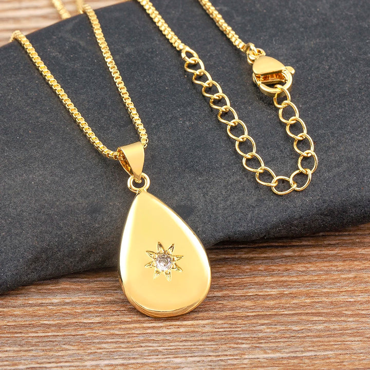 Collier japonais étoile goutte d'eau