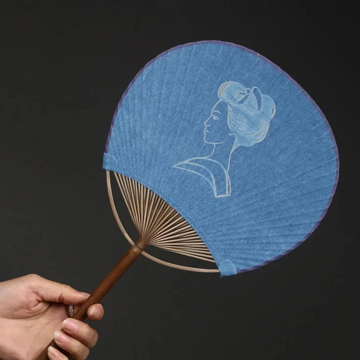 Éventail japonais uchiwa bleu clair 