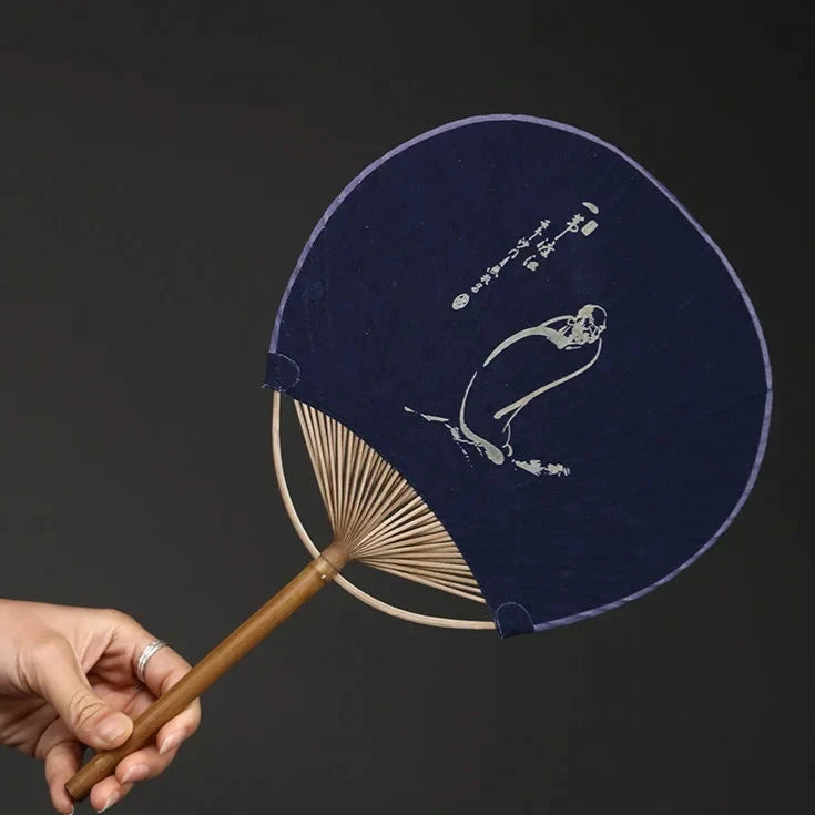 Éventail japonais uchiwa bleu foncé 