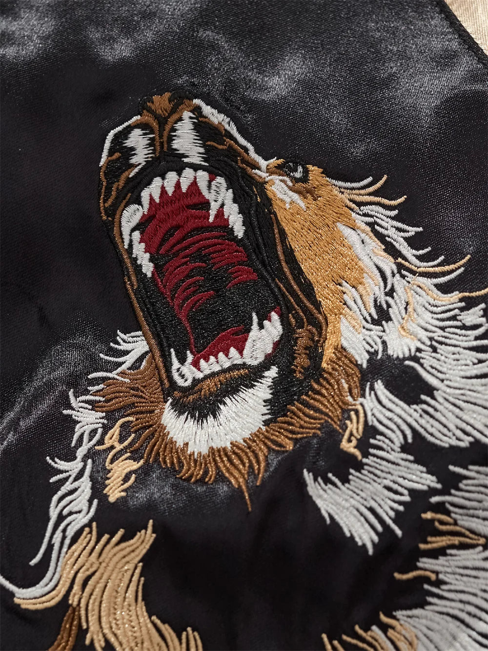 Sukajan Brodé Lion Brodée