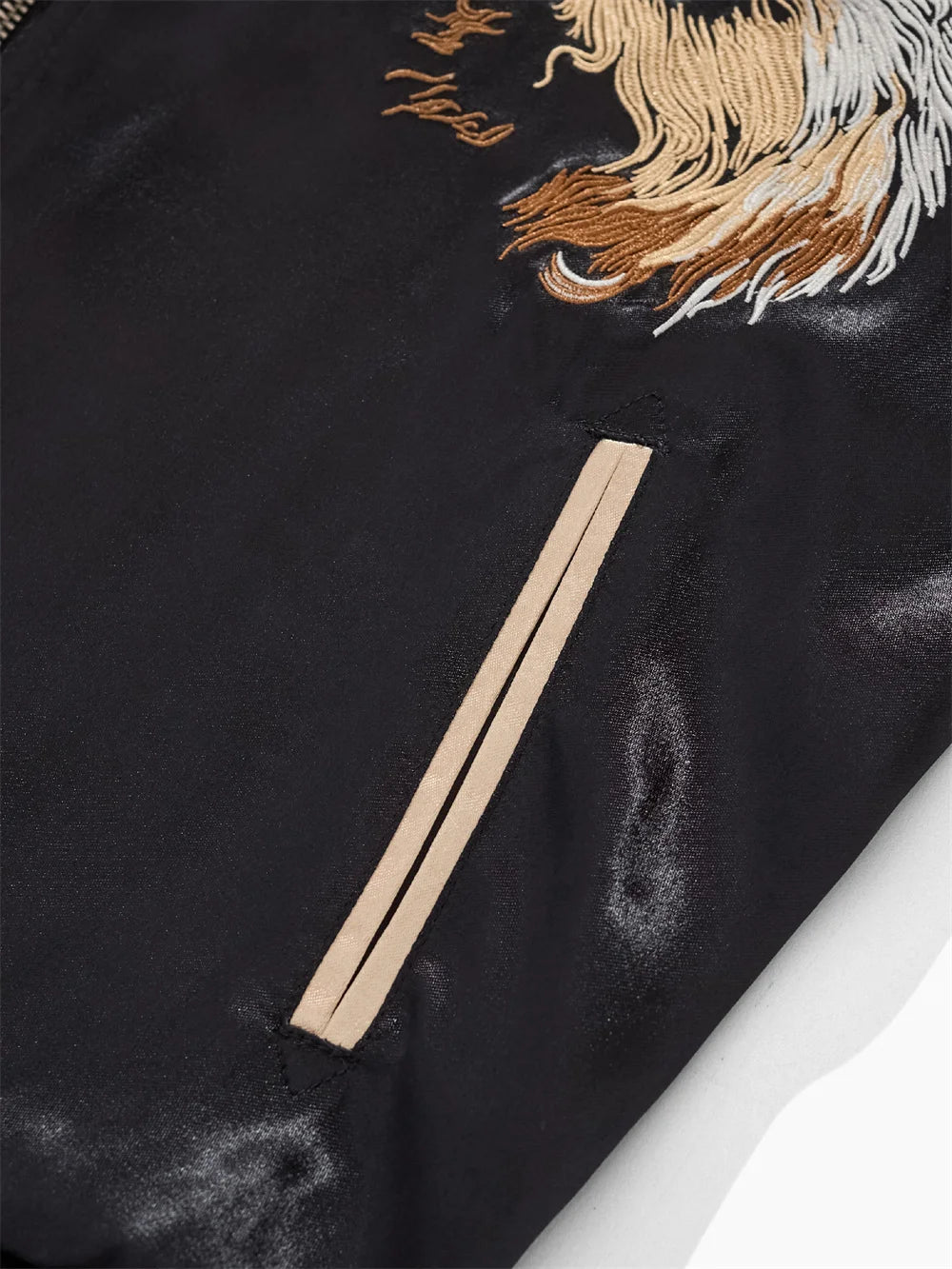 Sukajan Brodé Lion Chic