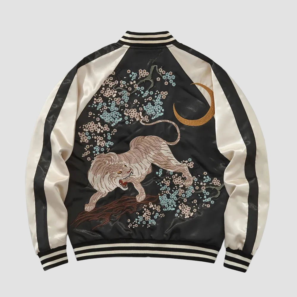 Sukajan Tigre et Fleurs de Cerisier