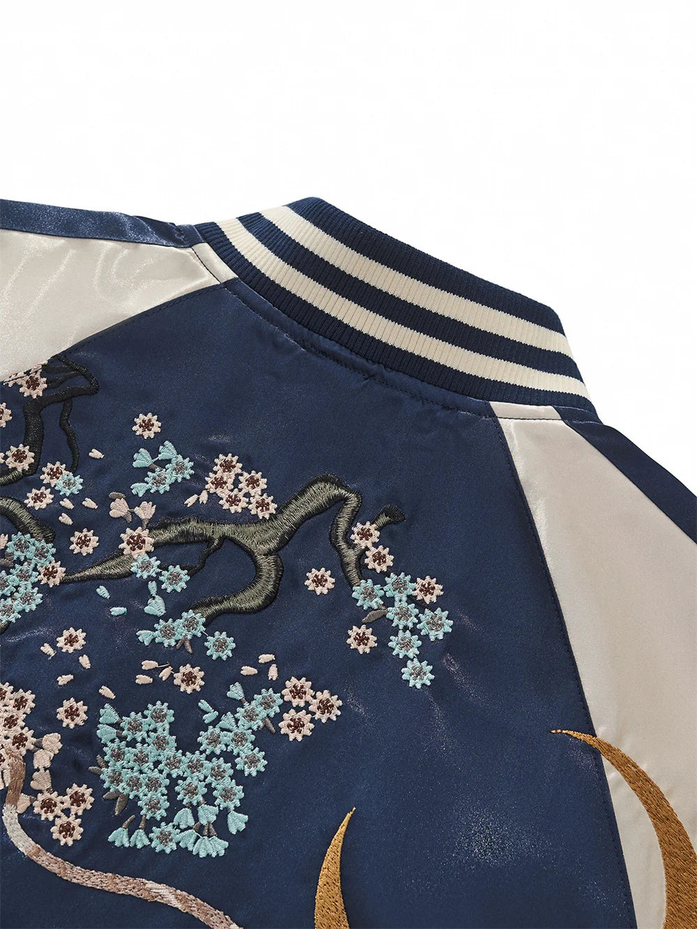 Sukajan Tigre et Fleurs de Cerisier Vintage