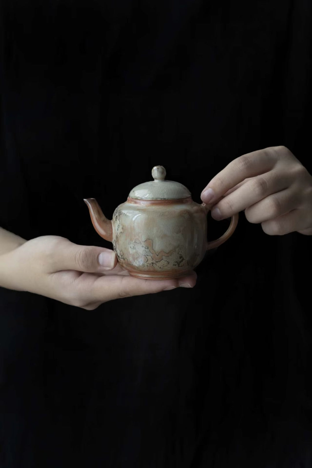 Japanische alte Teekanne aus Porzellan