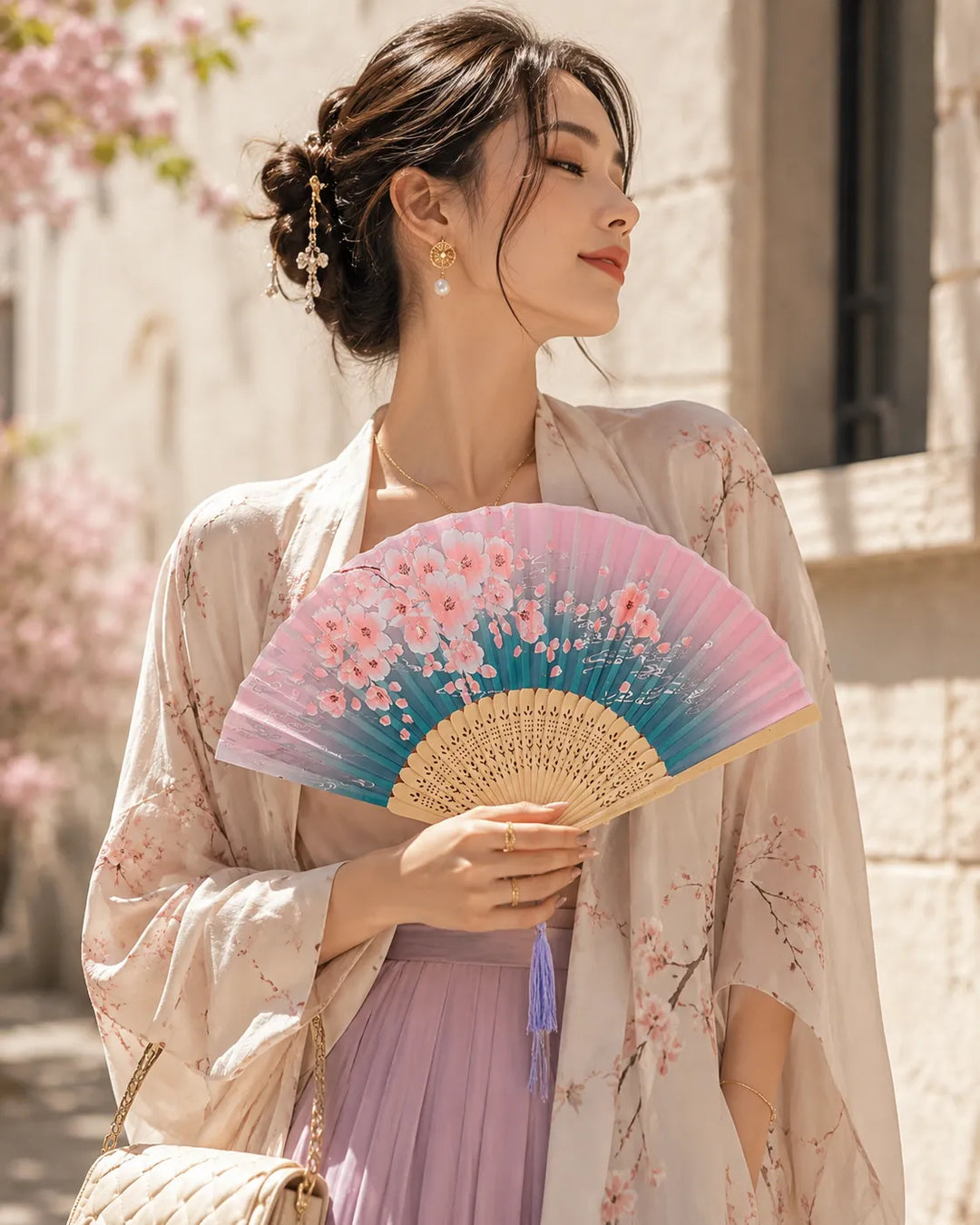 Éventail Japonais Fleurs de Cerisiers Rose et Bleu Chic
