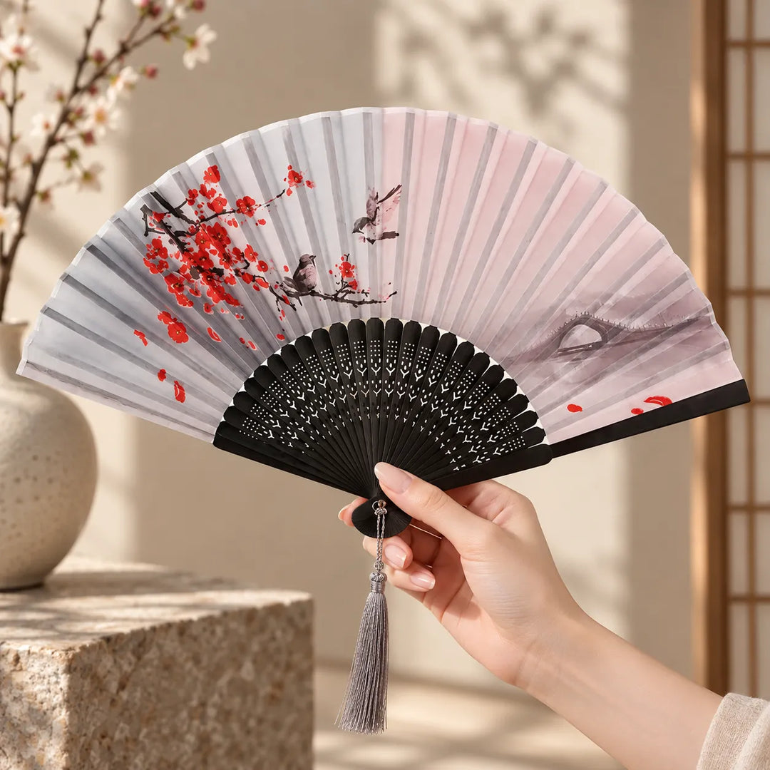 Éventail Japonais Fleurs de Cerisiers Rouge Pratique