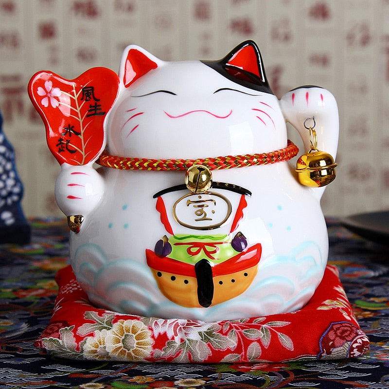 Maneki-Neko : L'histoire fascinante du chat porte-bonheur japonais